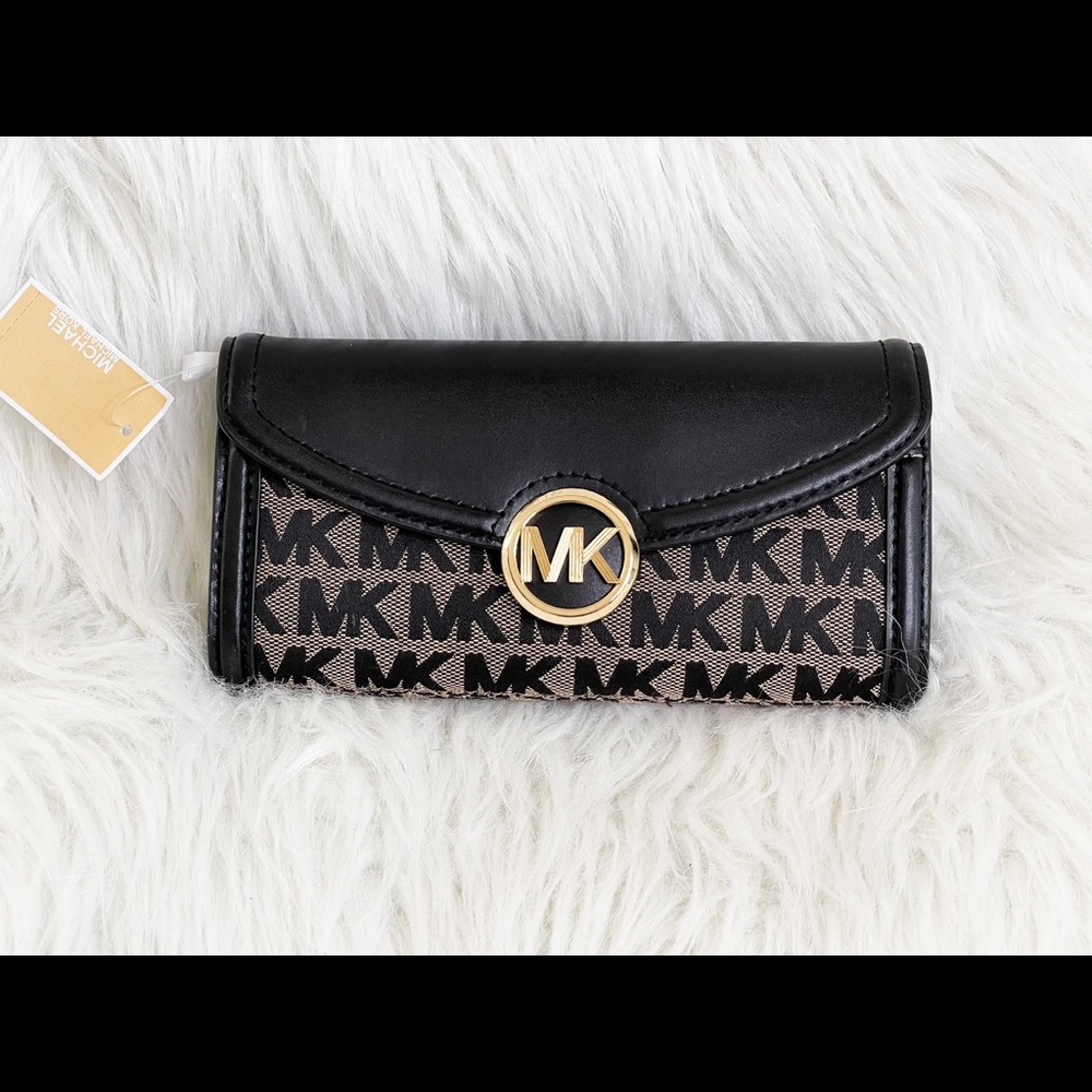 Michael Kors Wallet in Black